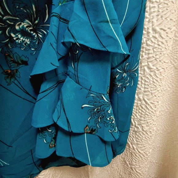 ⚘️Alfani Casacade Ruffled Sleeve Top - Picture 5 of 10